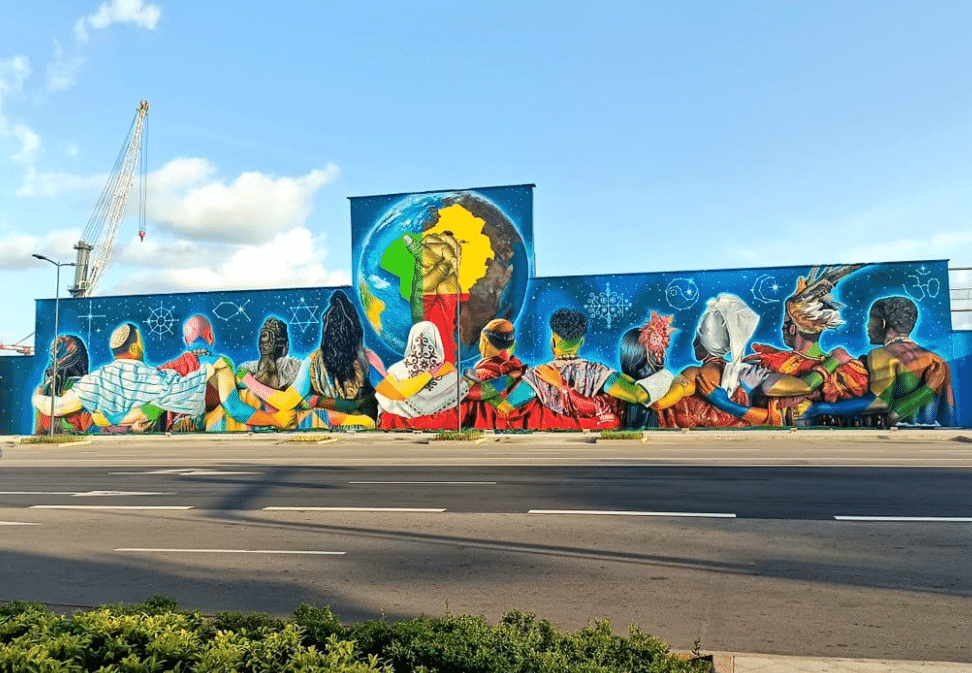 Fresques murales hautes en couleur